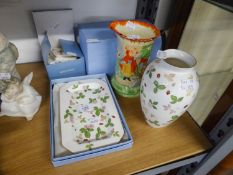 THREE ITEMS OF WEDGWOOD 'WILD STRAWBERRY' PATTERN COMPRISING; A VASE, A SMALL SQUARE BOX WITH LID