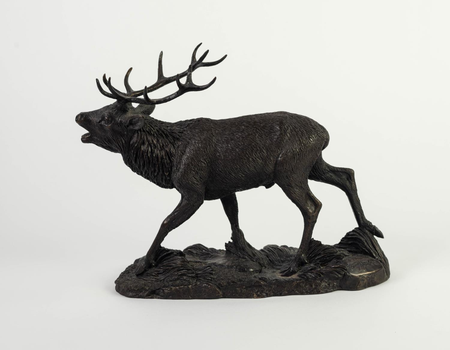 TOM MACKIE FOR HEREDITIES BRONZED RESIN SCULPTURE Modelled as a bellowing stag Incised signature - Image 2 of 3