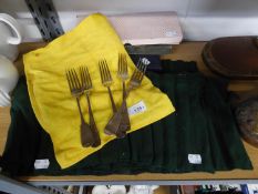 SMALL QUANTITY OF ELECTROPLATED CUTLERY, including three boxed items/ sets and green baize rolls