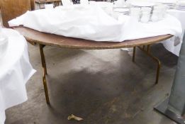 SET OF FOUR FOLDING CIRCULAR TRESTLE TABLES, 5' (152.4CM) DIAMETER