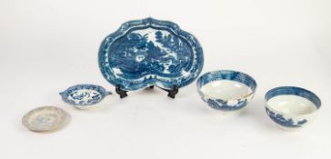 FIVE PIECES OF NINETEENTH CENTURY BLUE AND WHITE POTTERY, comprising: GRADUATED PAIR OF STEEP