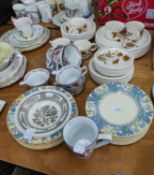 GRINDLEY ROYAL TUDOR POPPY PATTERN POTTERY DINNER AND TEA SERVICE FOR 6 PERSONS, INCLUDES DINNER