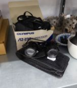 OLYMPUS ZOOM 35MM ROLL FILM CAMERA, IN CASE AND A PAIR OF SPECTACLE BINOCULARS (2)