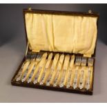 SET OF 6 FISH KNIVES AND 6 FISH FORKS, with EP engraved blades and silver 'Queens' pattern