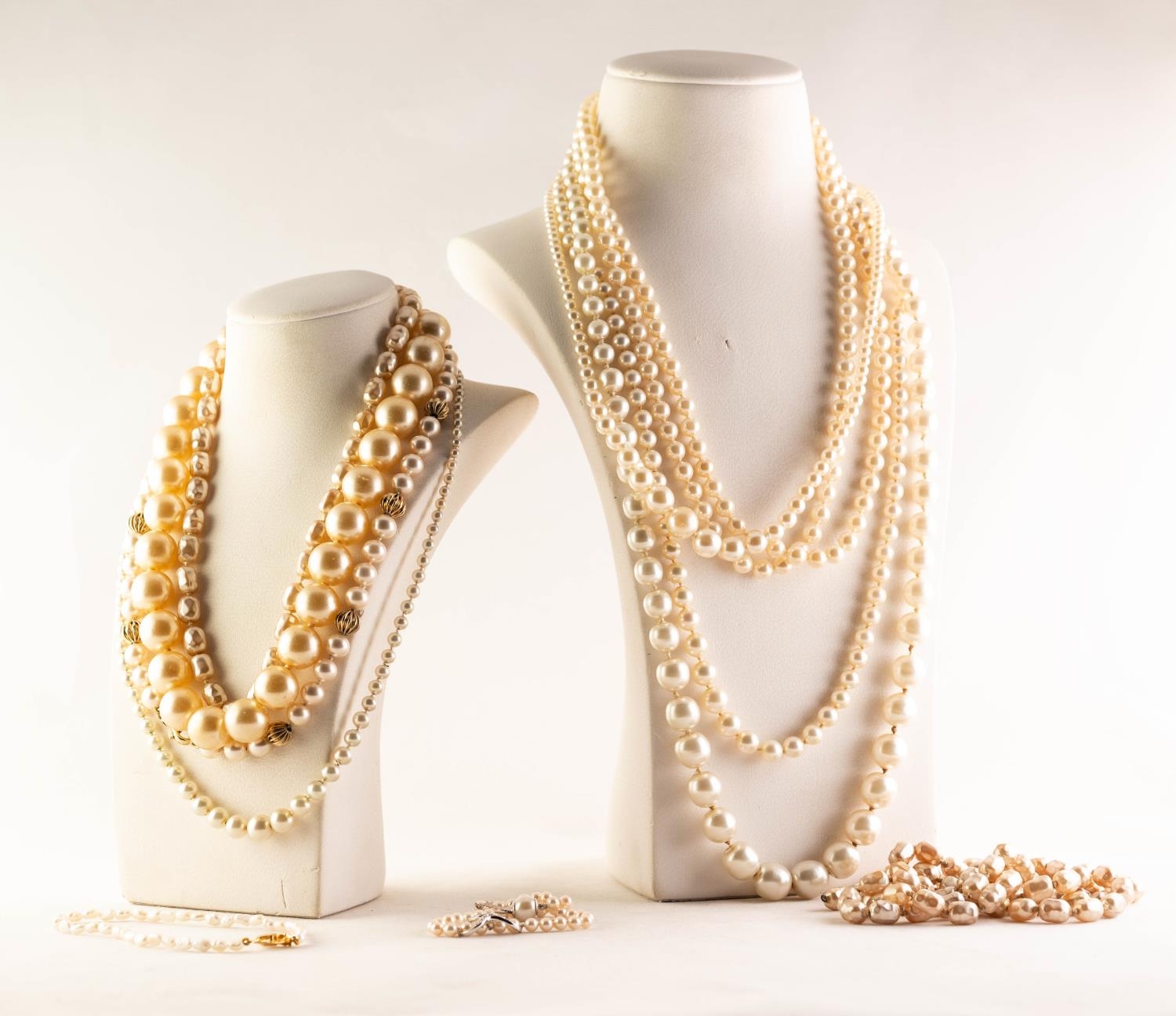 ELEVEN VARTIOUS SINGLE STRAND CULTURED, SIMULATED AND FRESHWATER PEARL NECKLACES AND BRACELETS, with