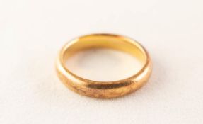 22ct GOLD WEDDING RING, 5.4gms