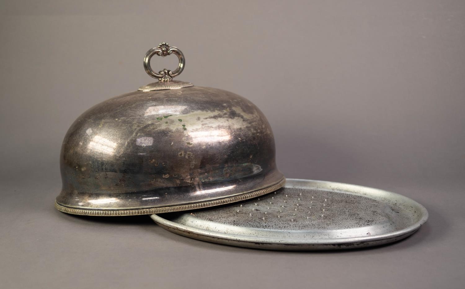 ELECTROPLATE LARGE OVAL MEAT DOME, with loop handle surmounting, egg and dart border, with wall - Image 2 of 2