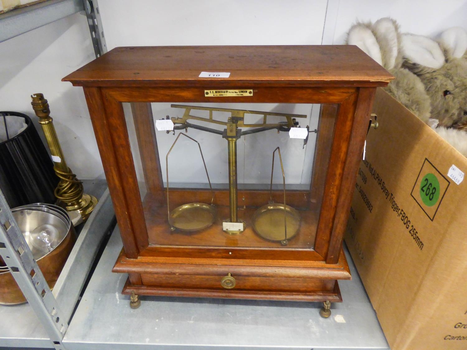 A BRASS CHEMICAL BALANCE SCALES IN MAHOGANY AND GLAZED CASE (ONE GLASS PANEL MISSING)