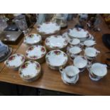 ROYAL ALBERT ?OLD COUNTRY ROSES? PATTERN TEA AND DINNER SERVICE, 12 DINNER PLATES, 12 DESSERT