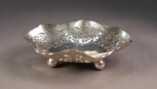 GEORGE V PIERCED SILVER BON BON DISH, of circular form with foliate pierced border, wavy rim and