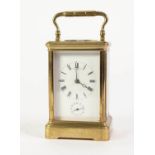HUNT & ROSKELL, LONDON, LATE NINETEENTH CENTURY GILT BRASS STRIKING CARRIAGE CLOCK WITH ALARM