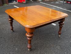 VICTORIAN LARGE MEDIUM OAK EXTENDING DINING TABLE, oblong with quadrant corners, double moulded