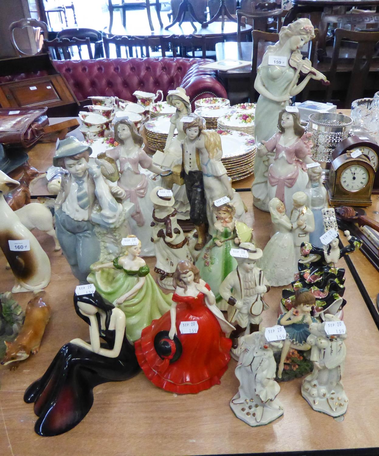 A SELECTION OF MAINLY SPANISH FIGURINES TO INCLUDE; EXAMPLES OF 'TENGRA', 'LEVANTINA', 'NADAL', '