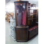 A MAHOGANY DOUBLE CORNER CUPBOARD, WITH ASTRAGAL GLAZED DOOR ABOVE