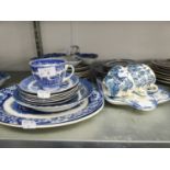 32 PIECES OF TWENTIETH CENTURY BLUE AND WHITE WARES TO INCLUDE; TRI-FOIL DISH, PLATES, TEA CUPS