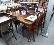 EARLY TWENTIETH CENTURY MAHOGANY EXTENDING DINING TABLE, OLBONG WITH WIND OUT ACTION AND ON HEAVY