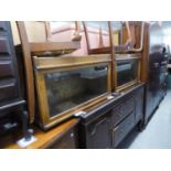 A TWO  PART EARLY TWENTIETH CENTURY MAHOGANY GLOBE WERNICKE TYPE SECTIONAL BOOKCASE WITH PLAIN UP