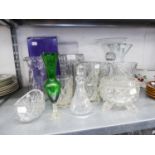 STUART CRYSTAL SMALL GLASS BOWL (BOXED), AN EDINBURGH CRYSTAL GLASS VASE (BOXED) AND OTHER VARIOUS