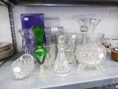 STUART CRYSTAL SMALL GLASS BOWL (BOXED), AN EDINBURGH CRYSTAL GLASS VASE (BOXED) AND OTHER VARIOUS