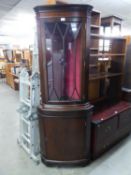 A MAHOGANY DOUBLE CORNER CUPBOARD, WITH ASTRAGAL GLAZED DOOR ABOVE