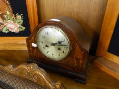 AN INLAID MAHOGANY MANTEL CLOCK, WITH SILVERED DIAL