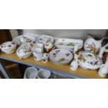 A GOOD SELECTION OF ROYAL WORCESTER 'EVESHAM' OVEN  TO TABLE WARES, TO INCLUDE; TUREENS AND