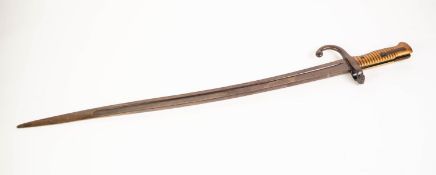 FRENCH LATE NINETEENTH CENTURY SWORD BAYONET, with curved single edge blade, dated 1871 to the