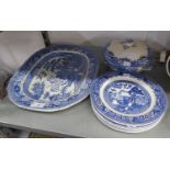 A SET OF EIGHT WOODS WARE ?WILLOW PATTERN? PLATES, 9? DIAMETER; A MEAT DISH AND A BLUE AND WHITE