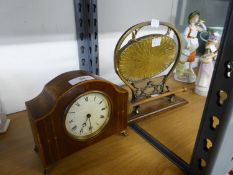 SMALL EARLY TWENTIETH CENTURY OVAL BRASS DINNER GONG AND STAND WITH BEATER, ON STAINED WOOD