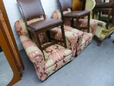 A PAIR OF BEDROOM ARMCHAIRS, UPHOLSTERED IN RED AND GOLD FABRIC (2)