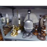 A GILT-WOOD PINEAPPLE SHAPED TABLE LAMP AND SHADE, A RIBBED GLOBULAR TABLE LAMP AND SHADE AND A