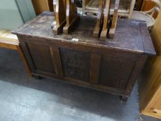 AN OAK AND PLY BLANKET BOX