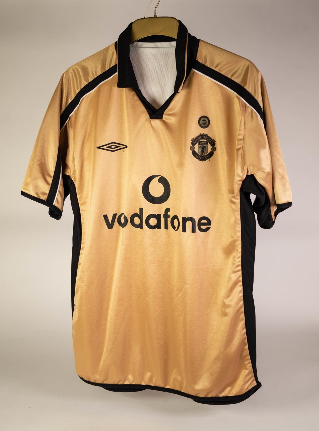 MANCHESTER UNITED REPLICA SHIRTS, VARIOUS YEARS WITH SIX HOME SHIRTS, sponsors including; Vodafone - Image 11 of 18