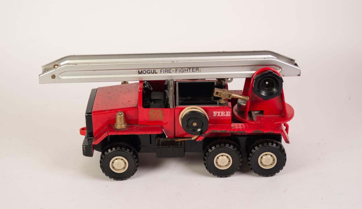 MECCANO HEAVY QUALITY PAINTED TIN PLATE MOGUL FIRE ENGINE, with hand operated bell, hose on reel