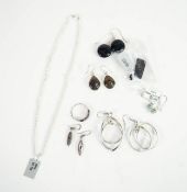 ITALIAN SILVER BRIGHT BEAD PATTERN CHAIN NECKLACE, 15 1/2" long; PAIR OF SILVER EARRINGS set with