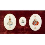 PAIR OF ROYAL DOULTON OVAL PORCELAIN PLAQUES, with printed bust portraits of Edward VII and Queen