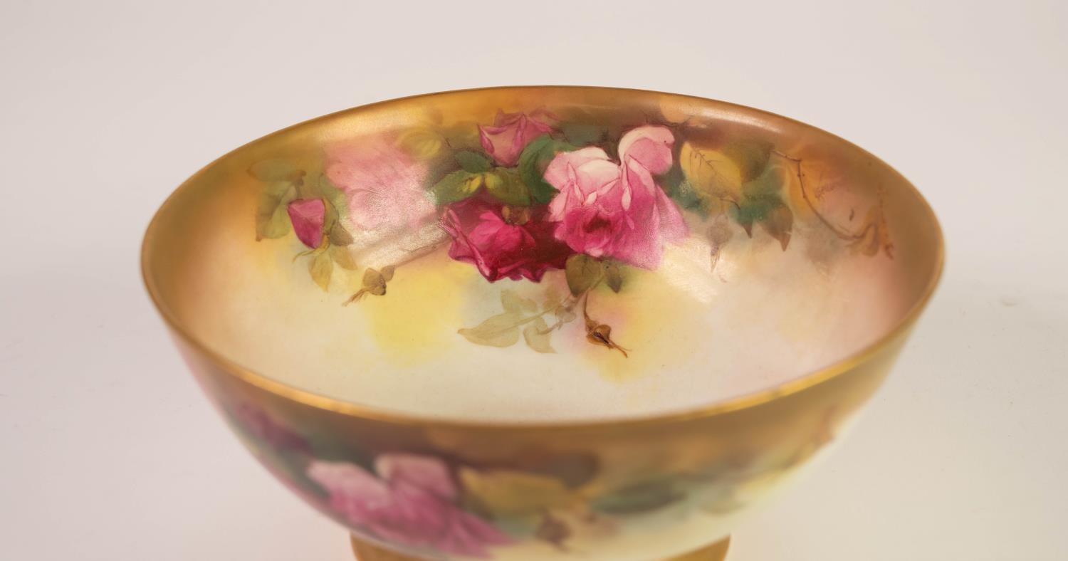 EARLY 20th CENTURY ROYAL WORCESTER PORCELAIN BOWL, painted with roses, signed E Spilsbury, printed - Image 4 of 4
