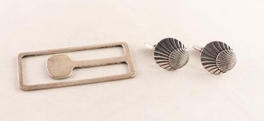 PAIR OF GEORG JENSEN, DENMARK, SILVER T BAR CUFFLINKS with scalloped shell pattern tops, numbered 99