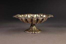 EDWARDIAN SILVER STAMPED AND PIERCED PEDESTAL BON-BON DISH, Birmingham 1903. 3½ oz