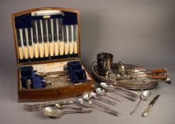 MIXED LOT OF ELECTROPLATE, comprising OAK CANTEEN OF CUTLERY FOR SIX PERSONS BY WALKER & HALL,