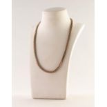 9ct THREE COLOUR GOLD FLATTENED ROPE PATTERN NECKLACE with fine bead edges, 16in (41cm) long, 20.