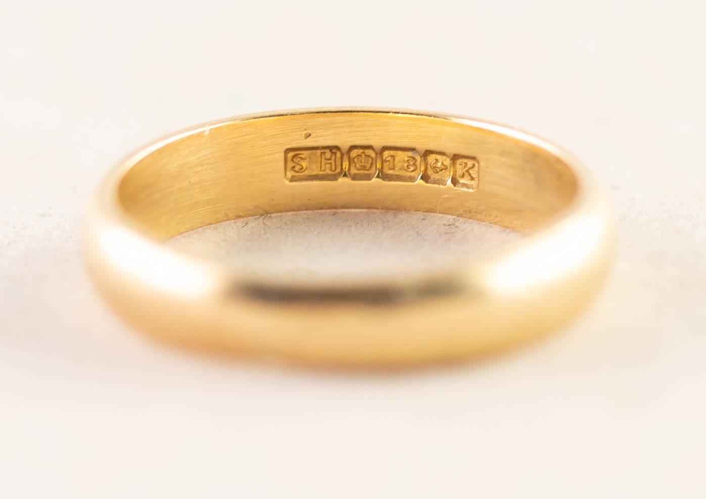 18ct GOLD WEDDING RING, 4.1gms, ring size M/N - Image 2 of 2