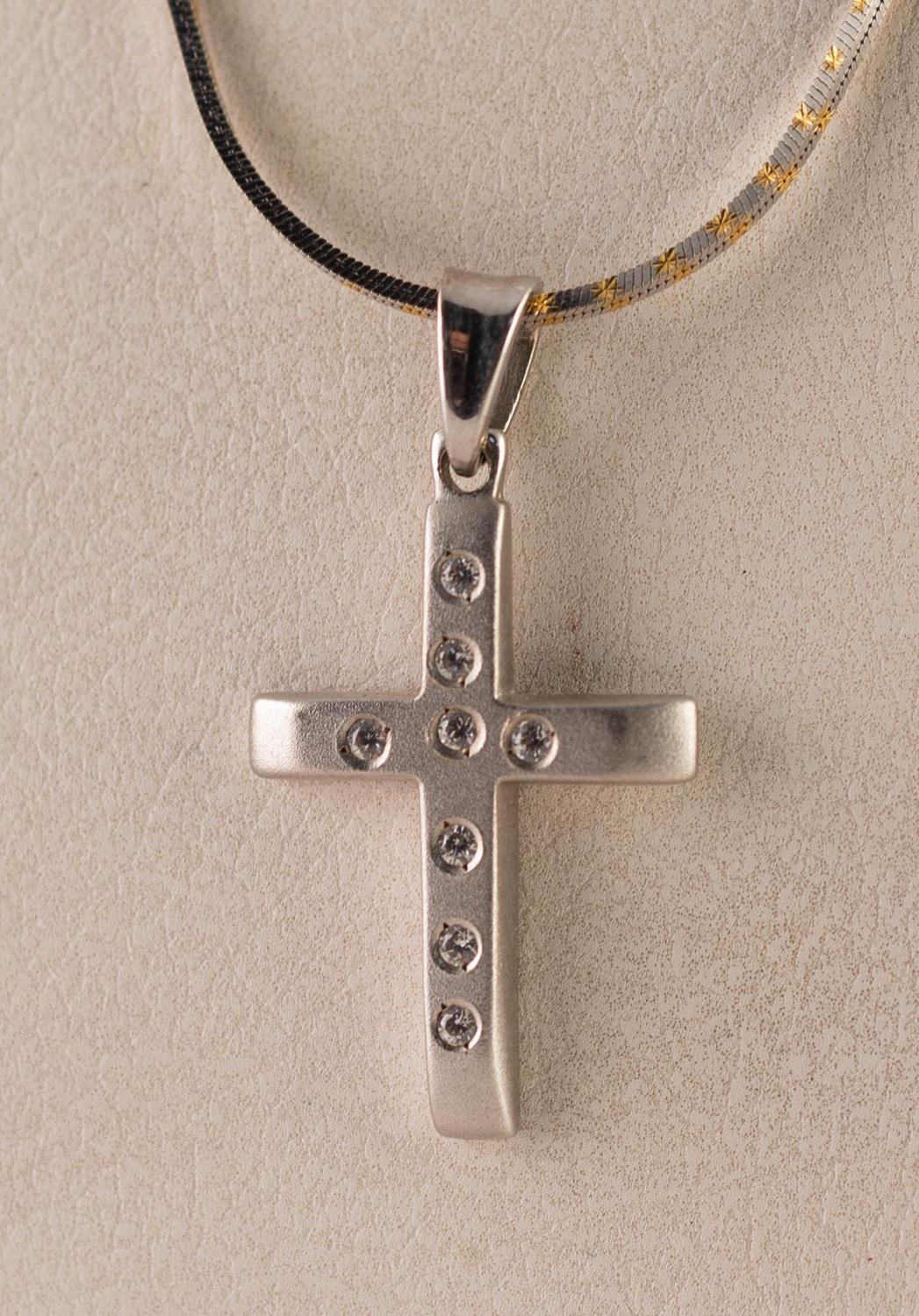 14ct WHITE GOLD FINE SQUARE SECTION CHAIN NECKLACE with trigger clasp, 18in (45.7cm) long and the - Image 2 of 2