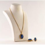 SUITE OF 9ct GOLD AND OPAL JEWELLERY OF THREE PIECES, each piece with a cabochon oval blue opal in a
