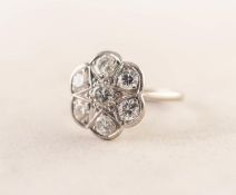 18ct WHITE GOLD AND PLATINUM CLUSTER RING set with seven round brilliant cut diamonds, centre