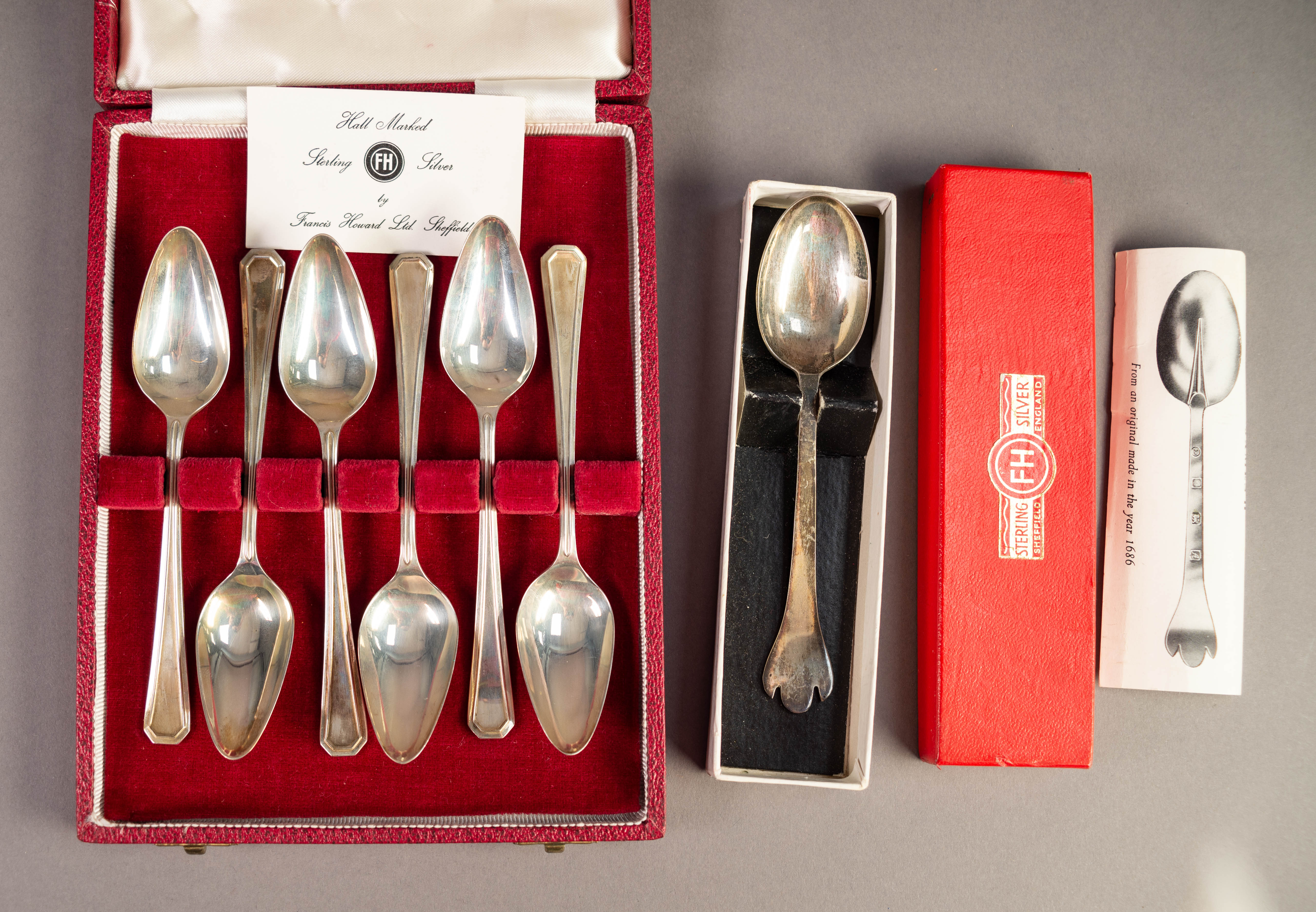 CASED SET OF SIX SILVER GRAPEFRUIT SPOONS BY FRANCIS HOWARD Ltd, with fan shaped handles, - Image 2 of 2