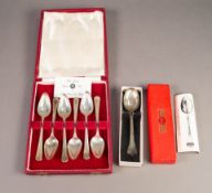 CASED SET OF SIX SILVER GRAPEFRUIT SPOONS BY FRANCIS HOWARD Ltd, with fan shaped handles,