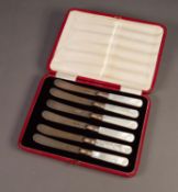 GEORGE V CASED SET OF SIX SILVER BLADED AFTERNOON TEA KNIVES with mother of pearl handles, Sheffield