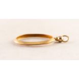 9ct GOLD OVAL PENDANT, frame only, opened by unscrewing the top ring hanger, 1 1/2in (4cm) high, 1.3