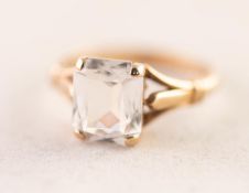 9ct GOLD WHITE PASTE SINGLE STONE DRESS RING, hallmarked Birmingham 1975, 3.12 gms, ring size O